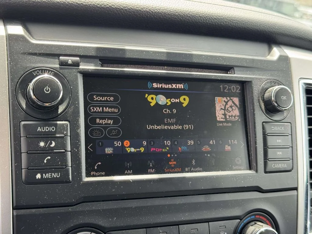 Used 2019 Blue Nissan SV image 3