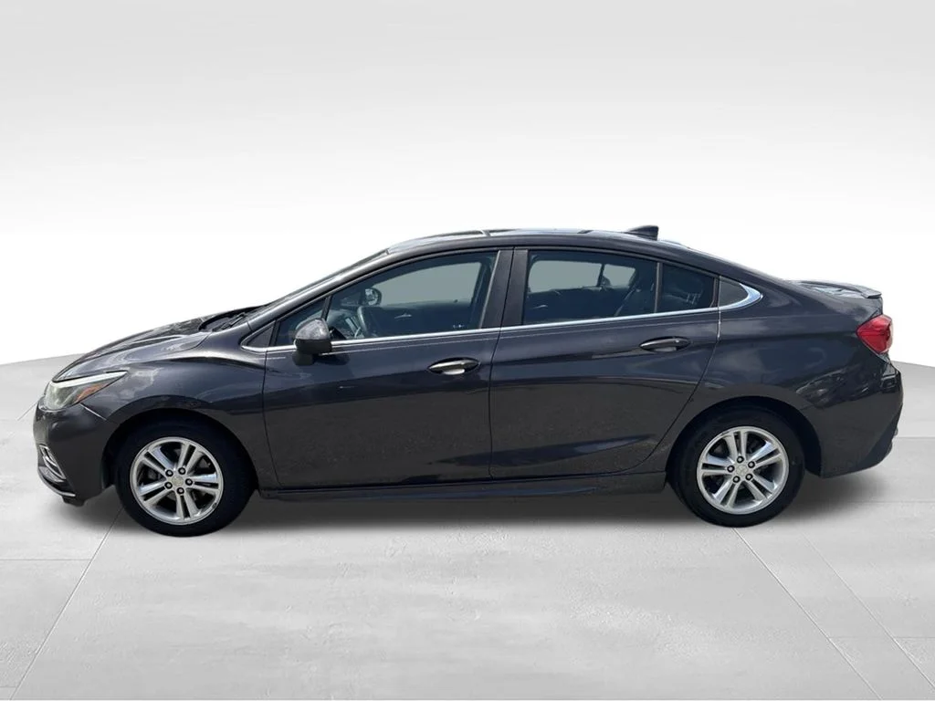 Used 2017 Chevrolet Cruze LT with VIN 1G1BE5SM2H7182366 for sale in Newport News, VA