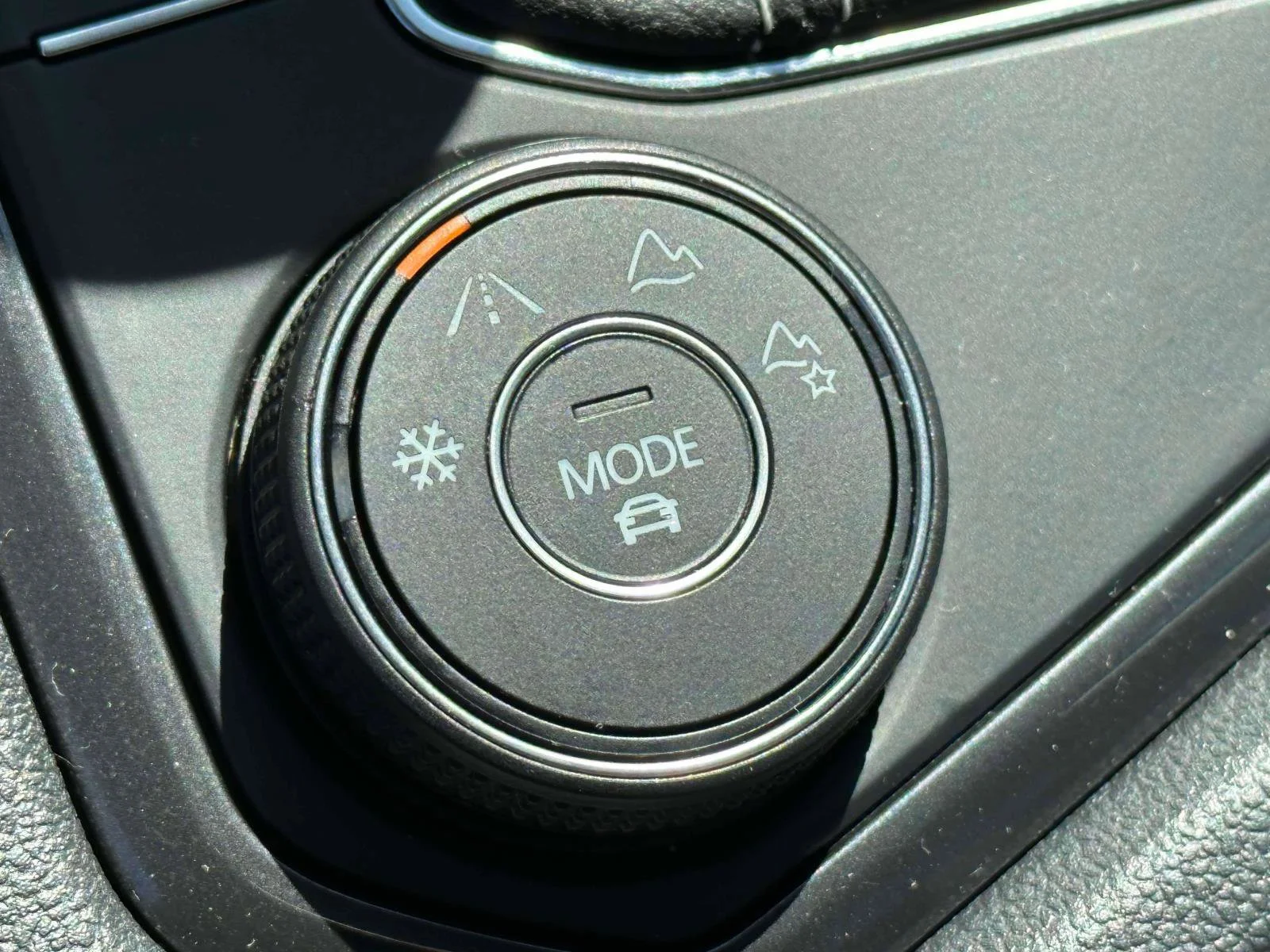 2024 Volkswagen Tiguan S - Photo 28