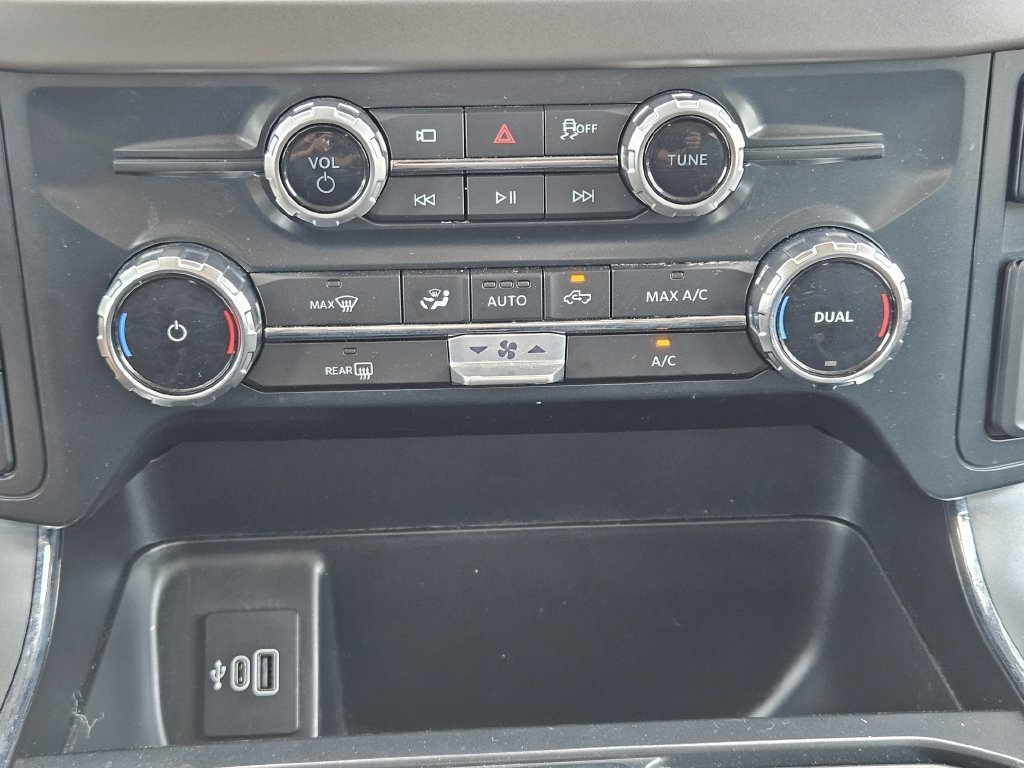 Used 2025 White Ford XLT image 19