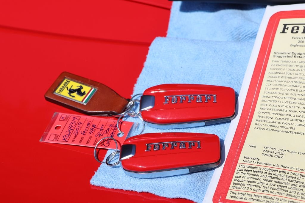 Used 2019 Red Ferrari Base image 13