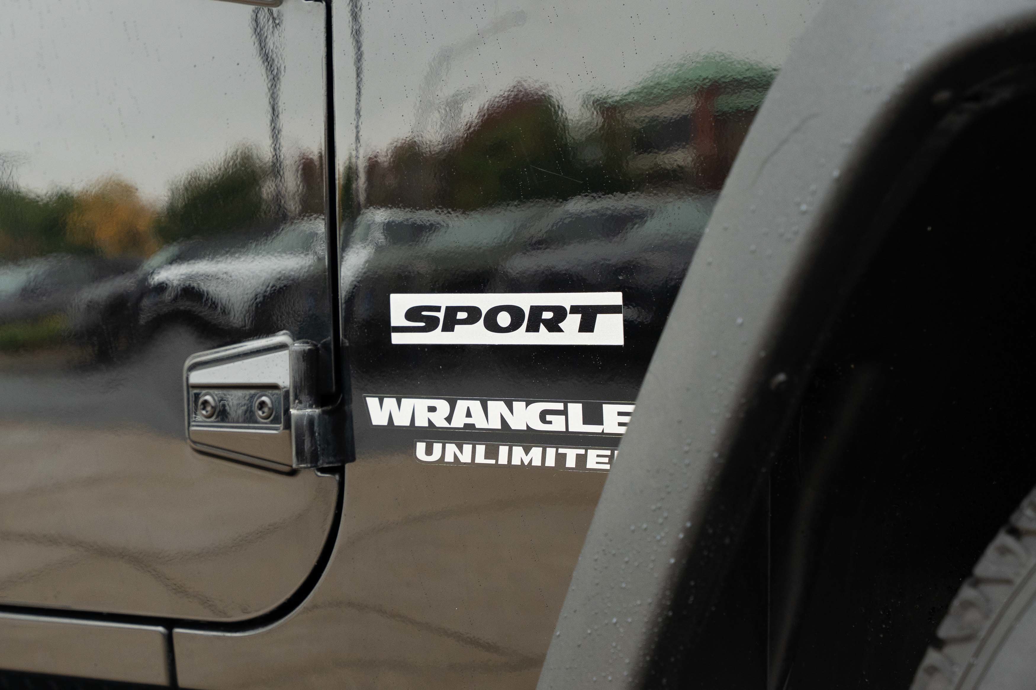 Used 2017 Black Clearcoat Jeep Sport image 29
