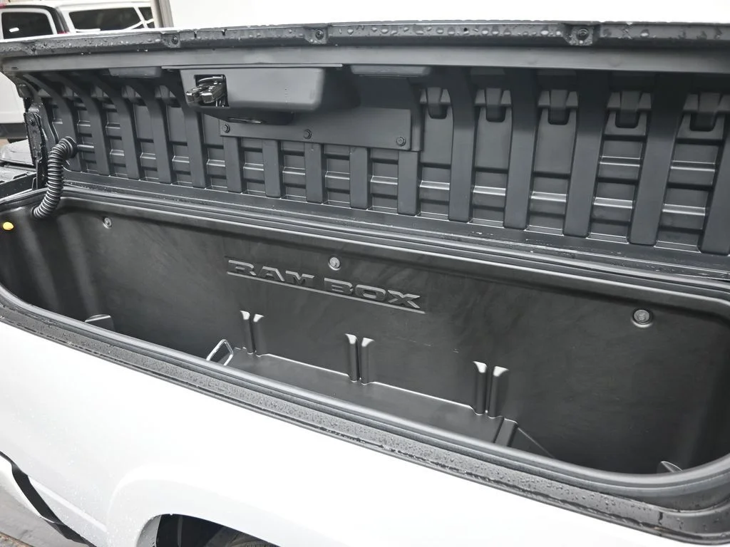 2026 RAM 1500 Tungsten - Photo 11