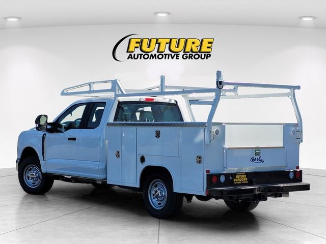 New 2026 Oxford White Ford F-250® XL image 30