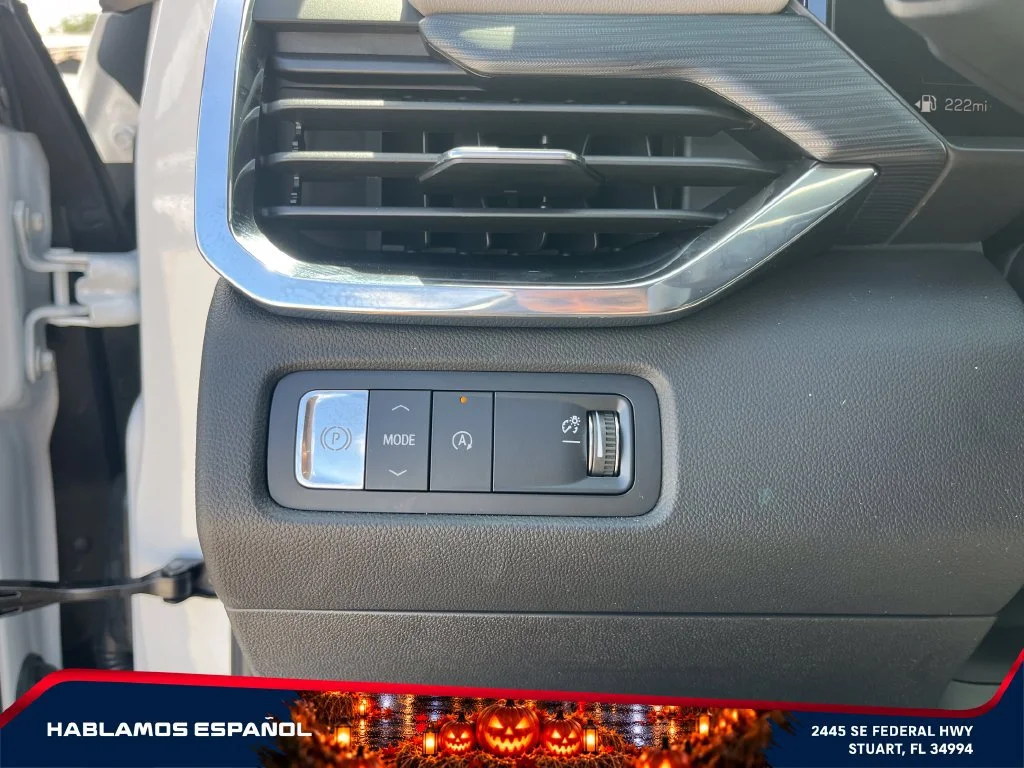 New 2026 Summit White GMC Elevation image 25