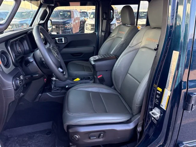 Used 2025 Fathom Blue Pearlcoat Jeep Mojave image 11