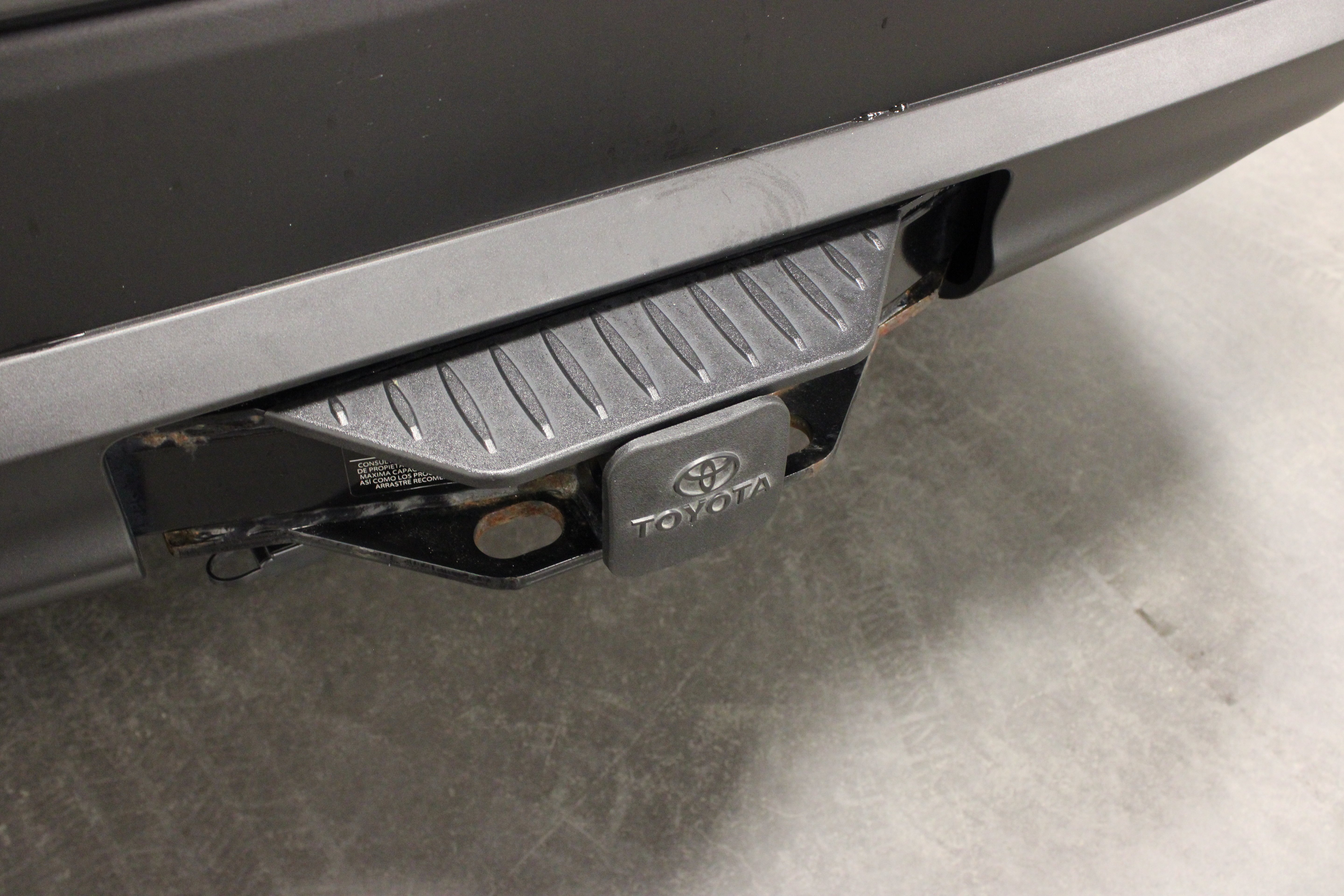 Used 2022 Magnetic Gray Metallic Toyota XLE image 13