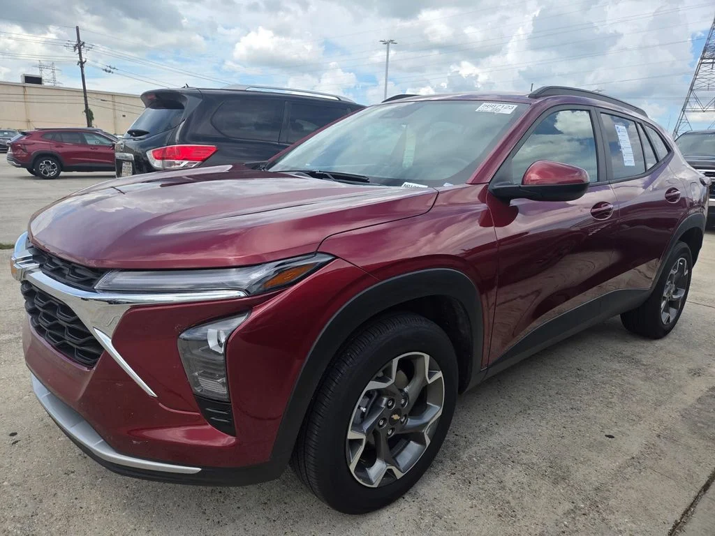 2025 Chevrolet Trax LT