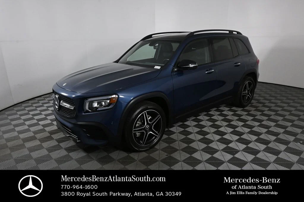 2022 Mercedes-Benz GLB GLB 250's photo