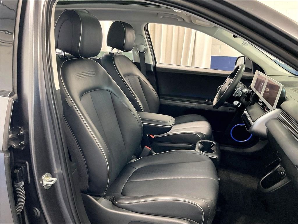 Used 2022 Gray Hyundai Limited image 11