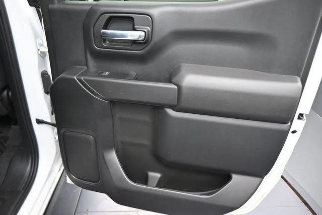 Used 2022 White Chevrolet LT image 15
