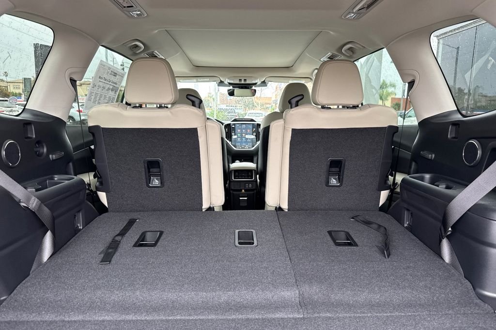 New 2026 CRYSTAL WHITE PEARL Subaru Limited 7-Passenger image 20