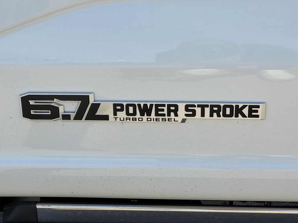 New 2026 Star White Metallic Tri-Coat Ford F-250® Platinum® image 5
