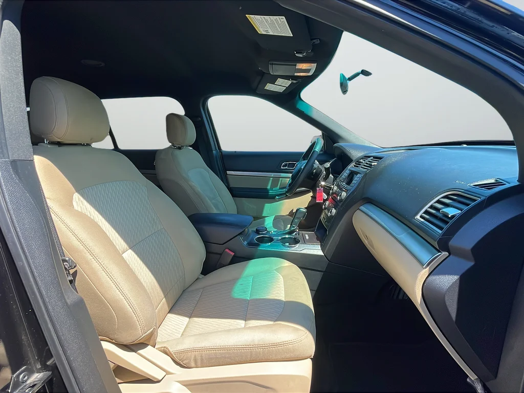 Used 2016 Black Ford Base image 26