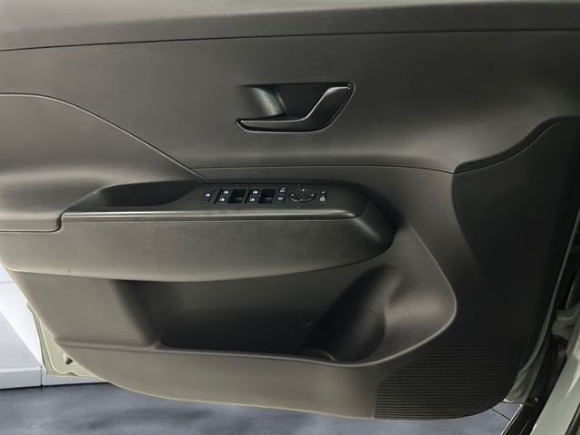 Used 2024 Green Hyundai SEL image 12