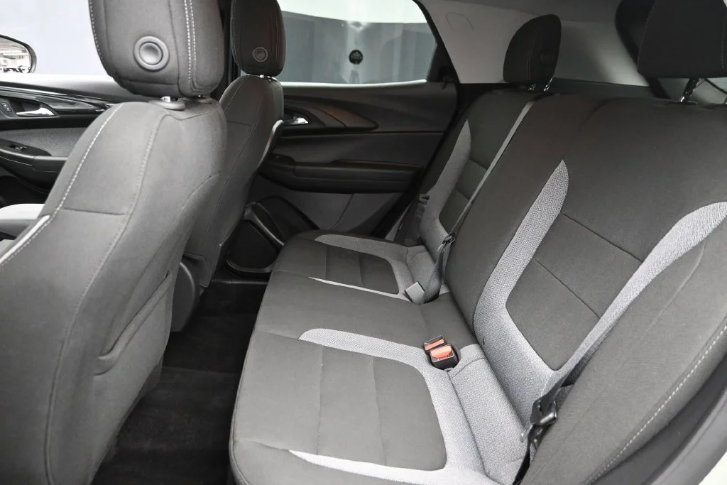 Used 2025 Green Chevrolet LS image 12