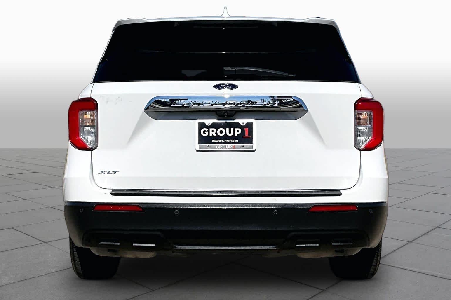 Used 2021 Star White Metallic Tri-Coat Ford XLT image 5