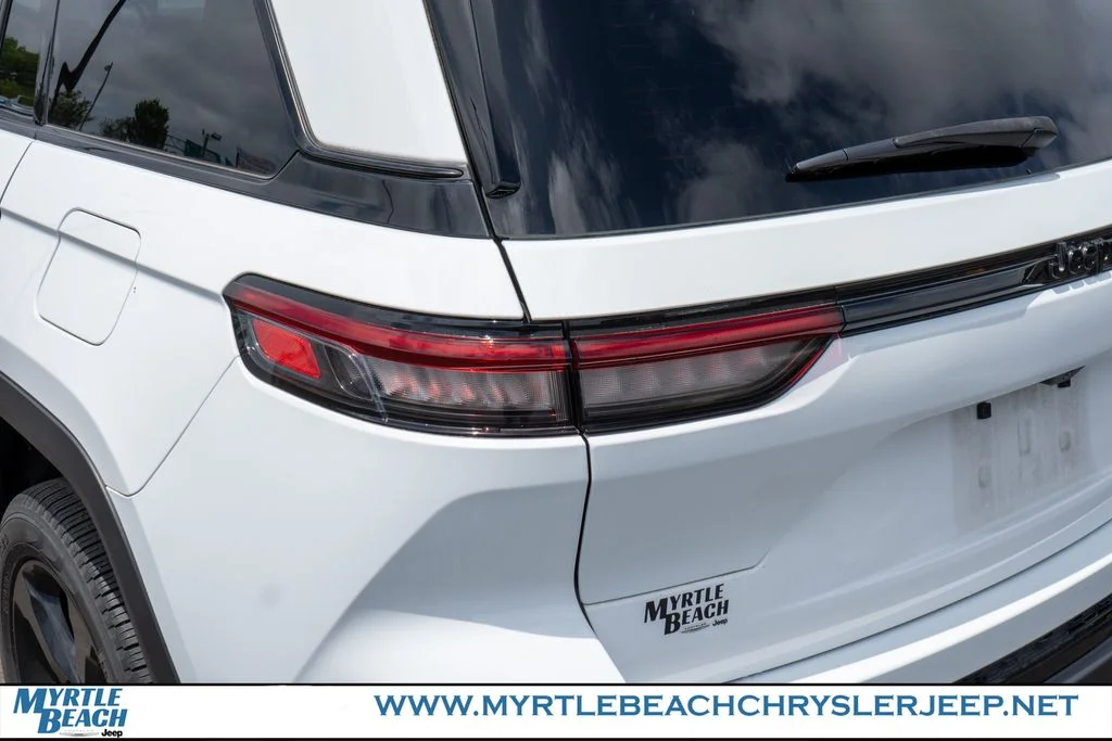 Certified Used 2023 Bright White Clearcoat Jeep Limited image 11