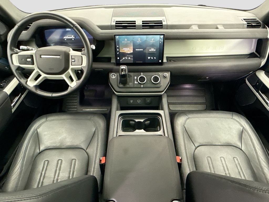 Used 2022 Tasman Blue Metallic Land Rover SE image 13