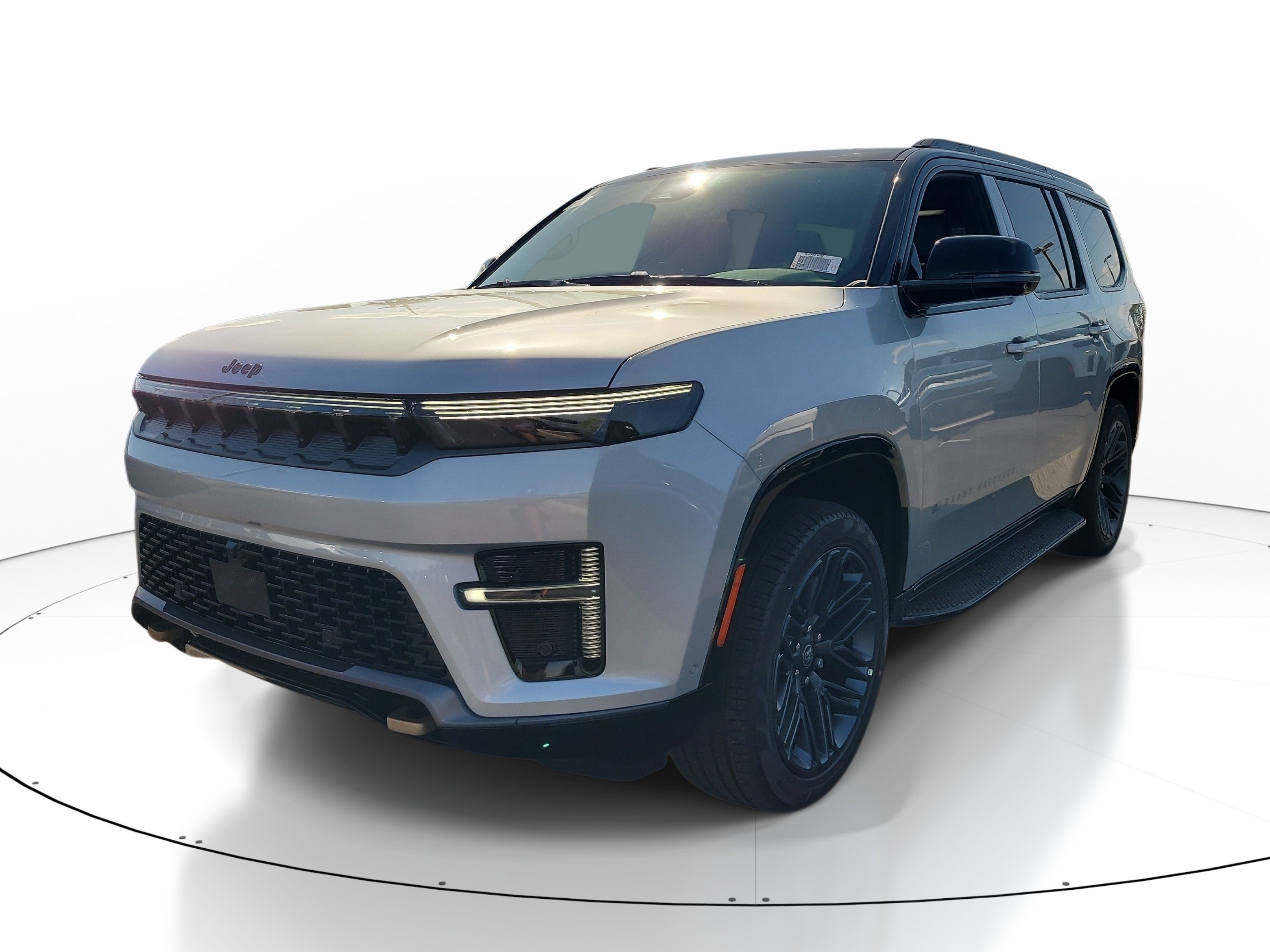 New 2026 Silver-Zynith Exterior Paint Jeep 85th Anniversary image 4