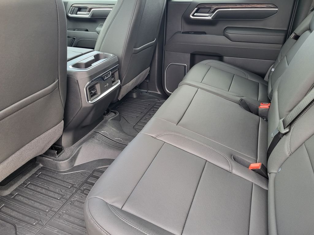 2026 GMC Sierra 1500 SLT - Photo 11
