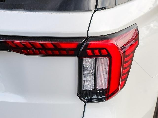 New 2026 Star White Metallic Tri-Coat Ford Active image 63