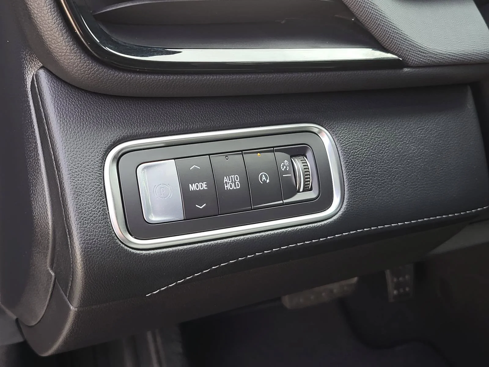 2026 Buick Enclave Preferred - Photo 8