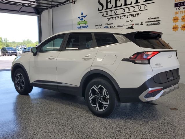 Used 2023 White Kia LX image 3
