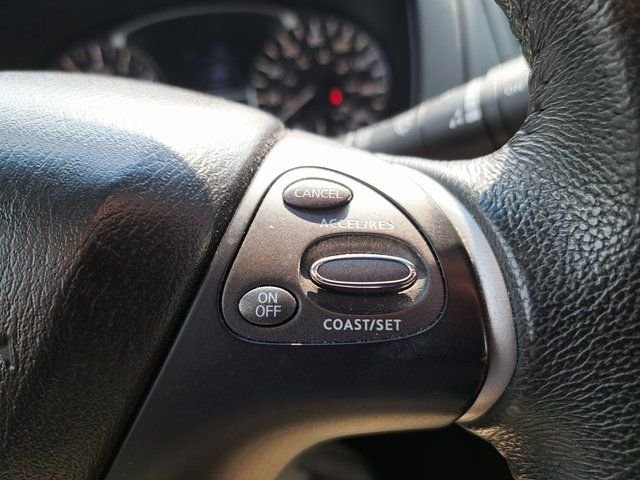 Used 2016 Black Nissan SV image 20