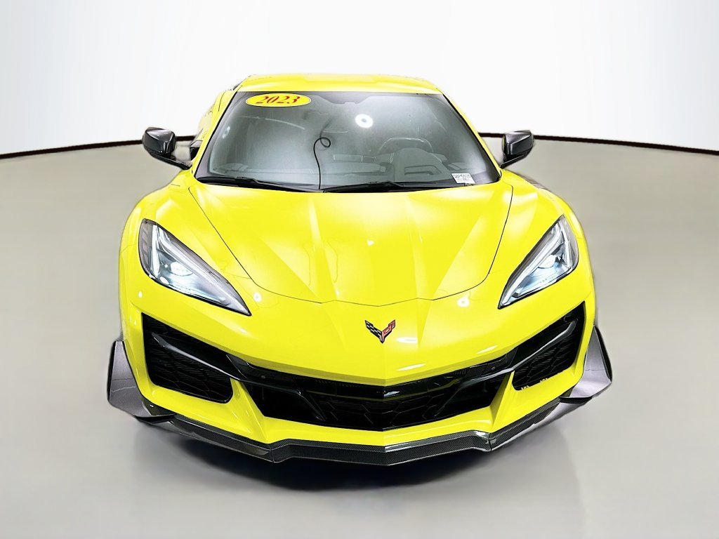 Used 2023 Yellow Chevrolet Z06 image 2