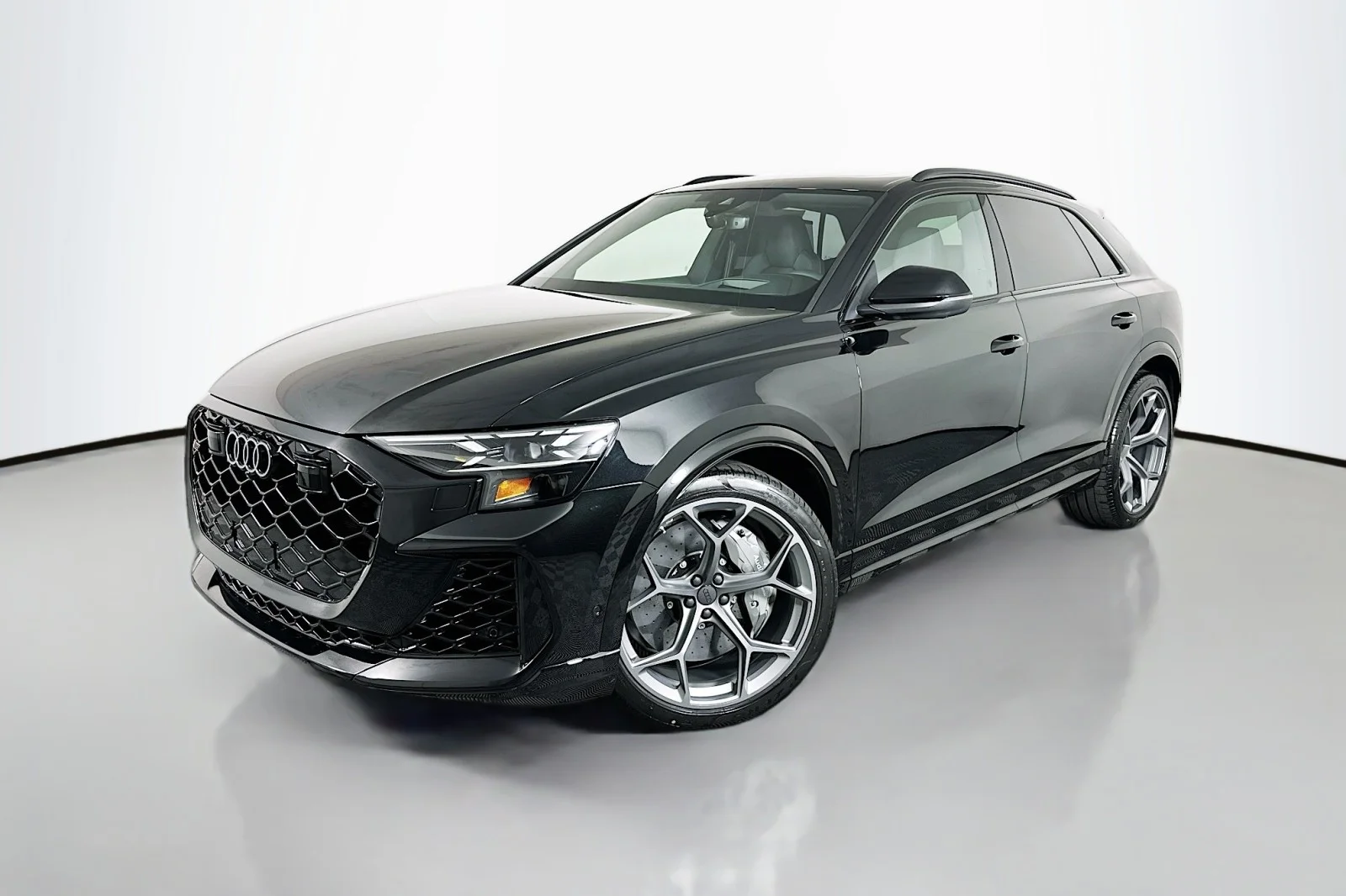 2026 Audi RS Q8 -'s photo