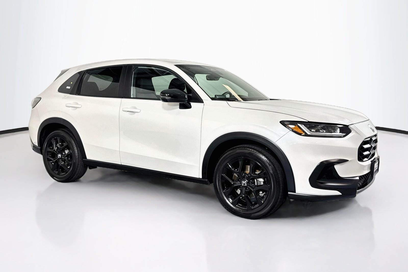Used 2024 Platinum White Pearl Honda Sport image 6