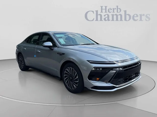 2026 Hyundai SONATA HYBRID SEL