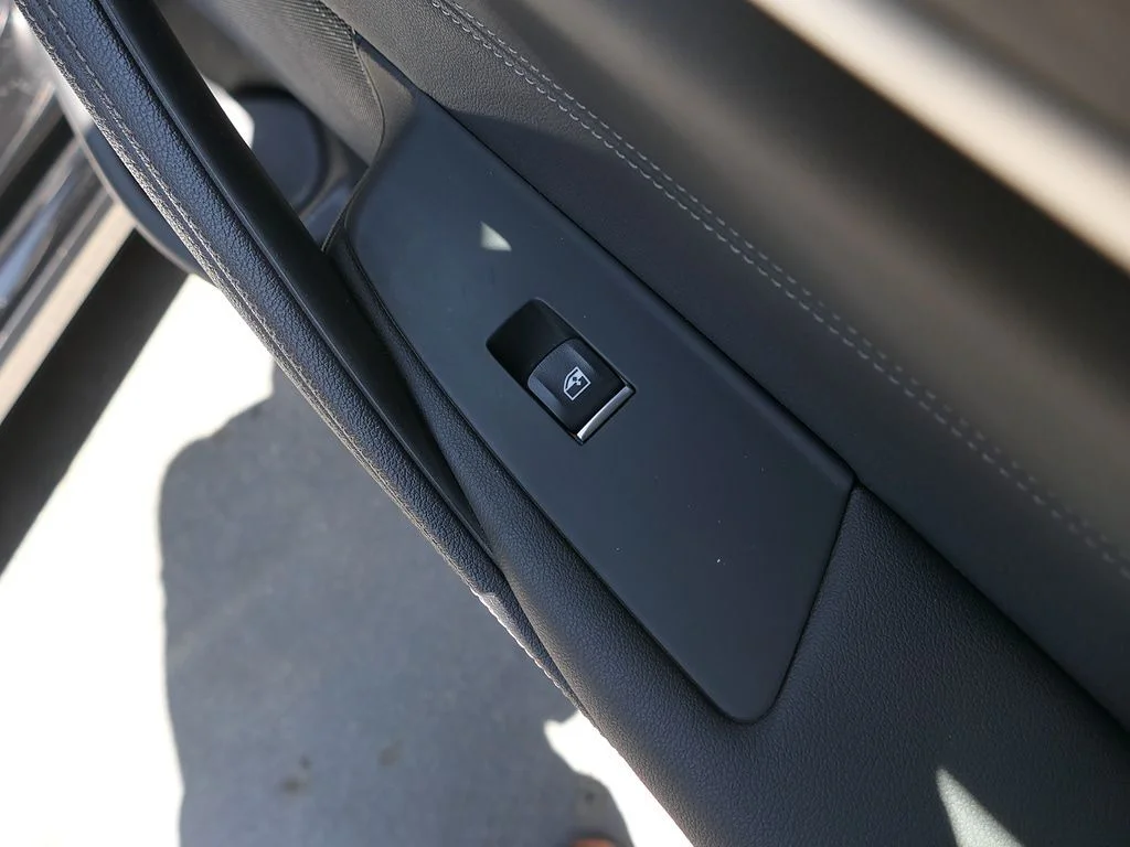 Used 2023 Black BMW 530i image 26