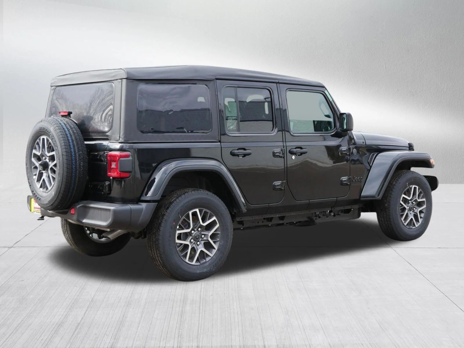 New 2026 Black Clear-Coat Exterior Paint Jeep Sahara image 7