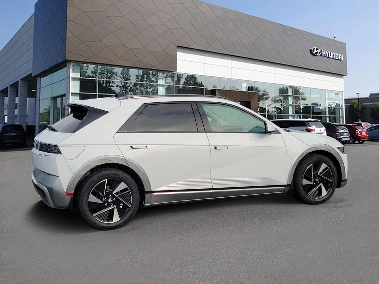 New 2026 Atlas White Hyundai Limited image 2