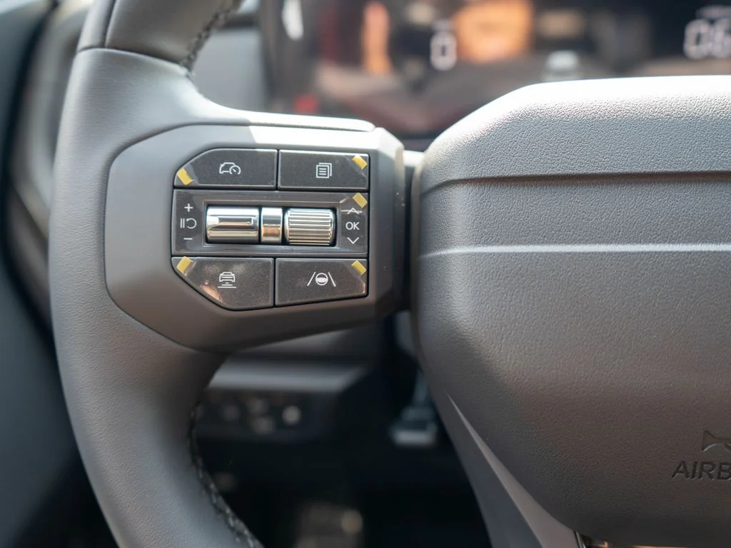New 2027 Pale Gray Kia X-Line S image 22