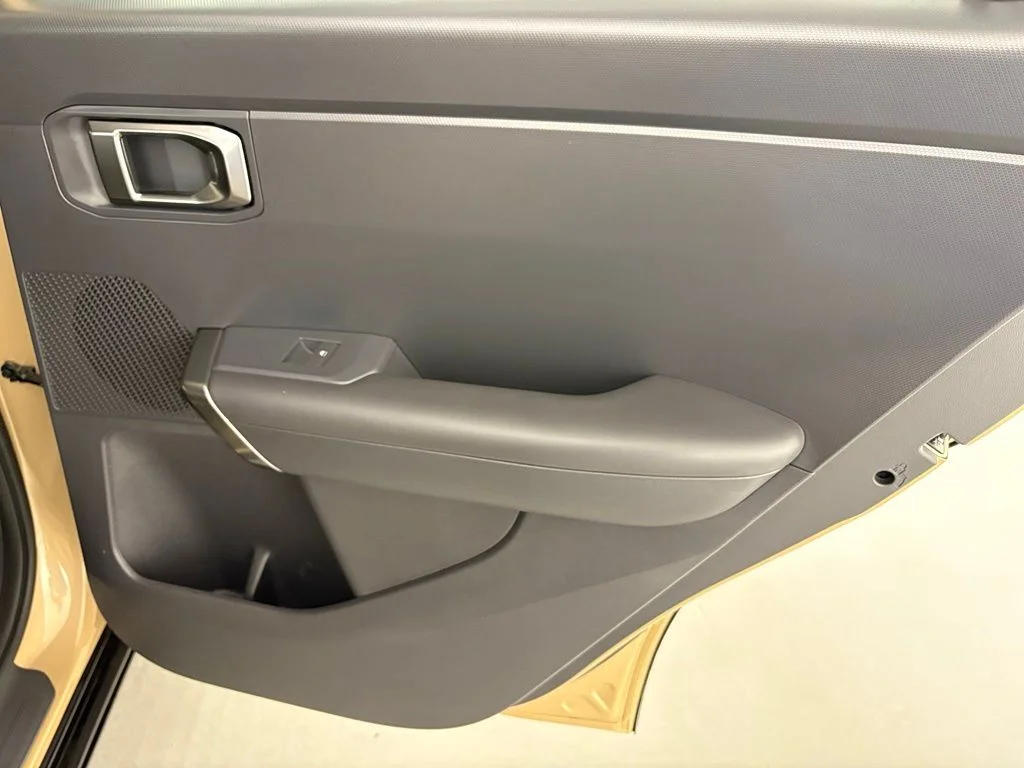 New 2027 Terrain Brown / Black Roof Kia X-Line S image 39