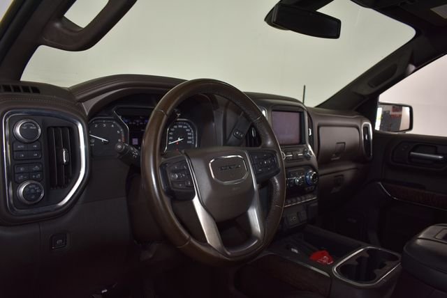 Used 2020  GMC Denali image 25