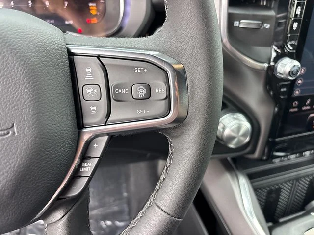 New 2026 Granite Crystal Metallic Clear-Coat Exterior Paint RAM Laramie image 22