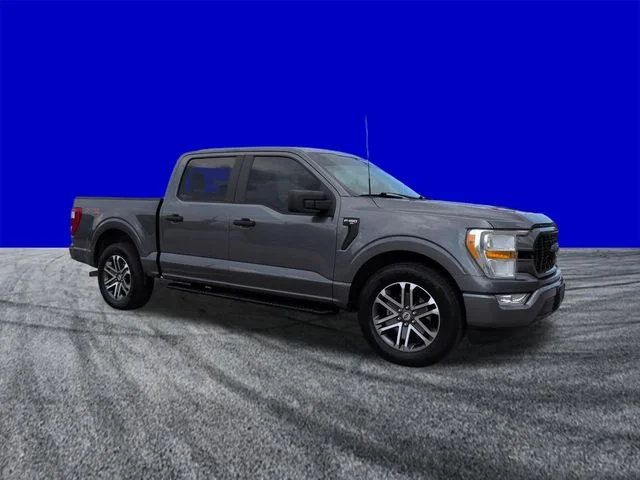 Used 2021 Gray Metallic Ford XL image 2
