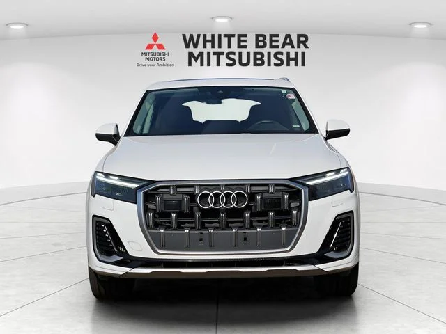 Used 2025  Audi 55 Premium Plus image 2