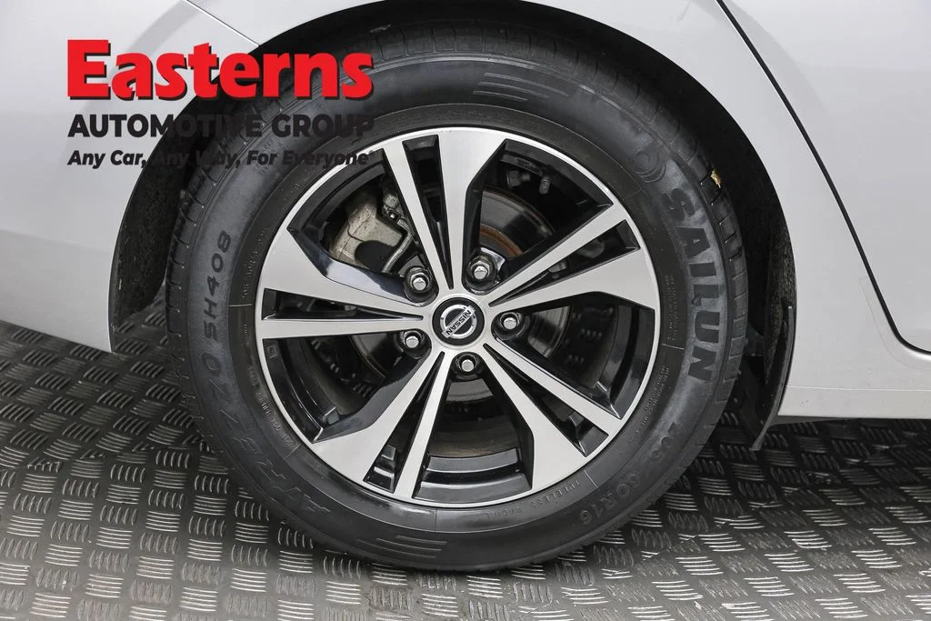 Used 2022 Silver Nissan SV image 30
