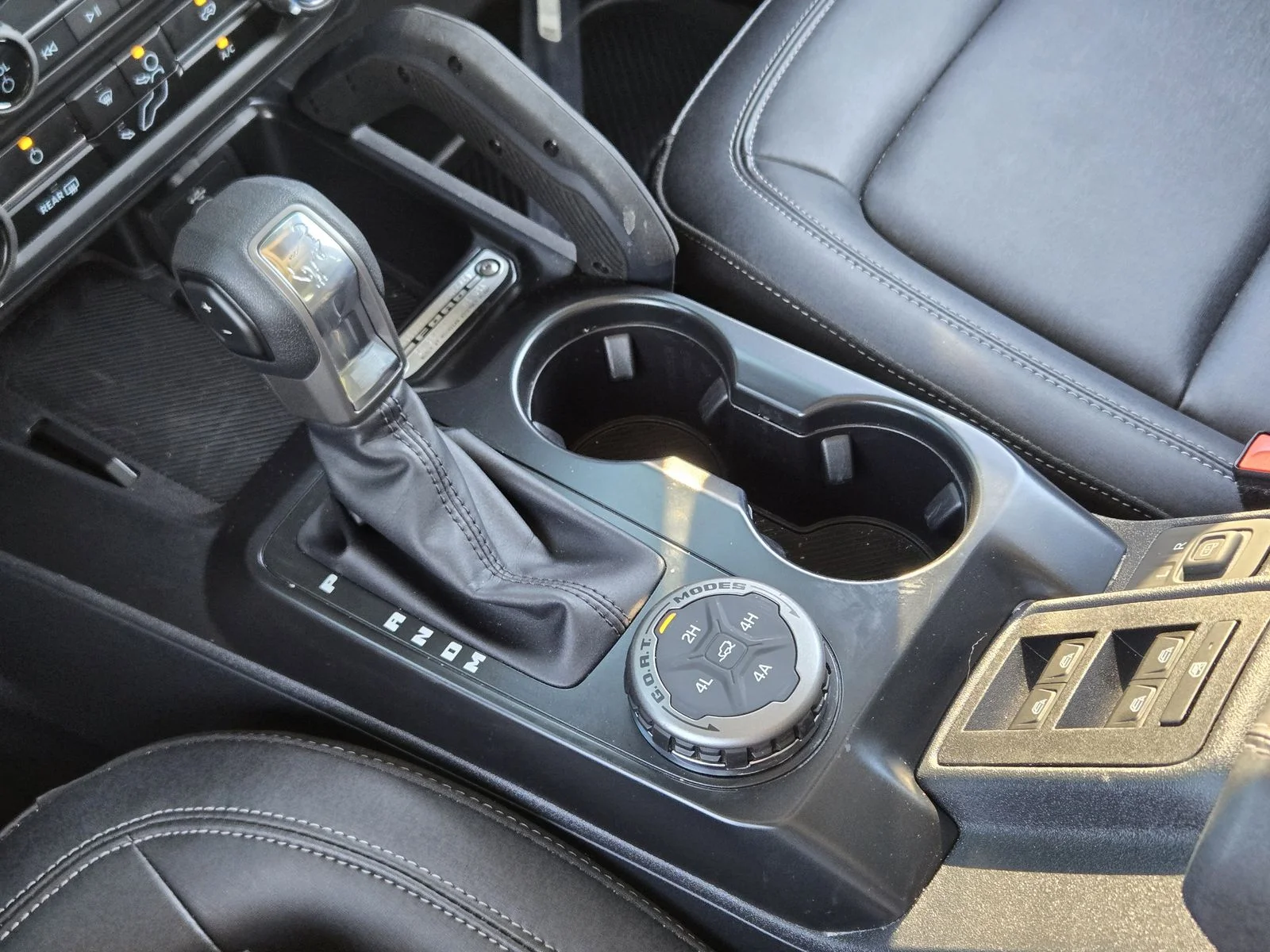New 2026 Oxford White Ford Badlands® image 14
