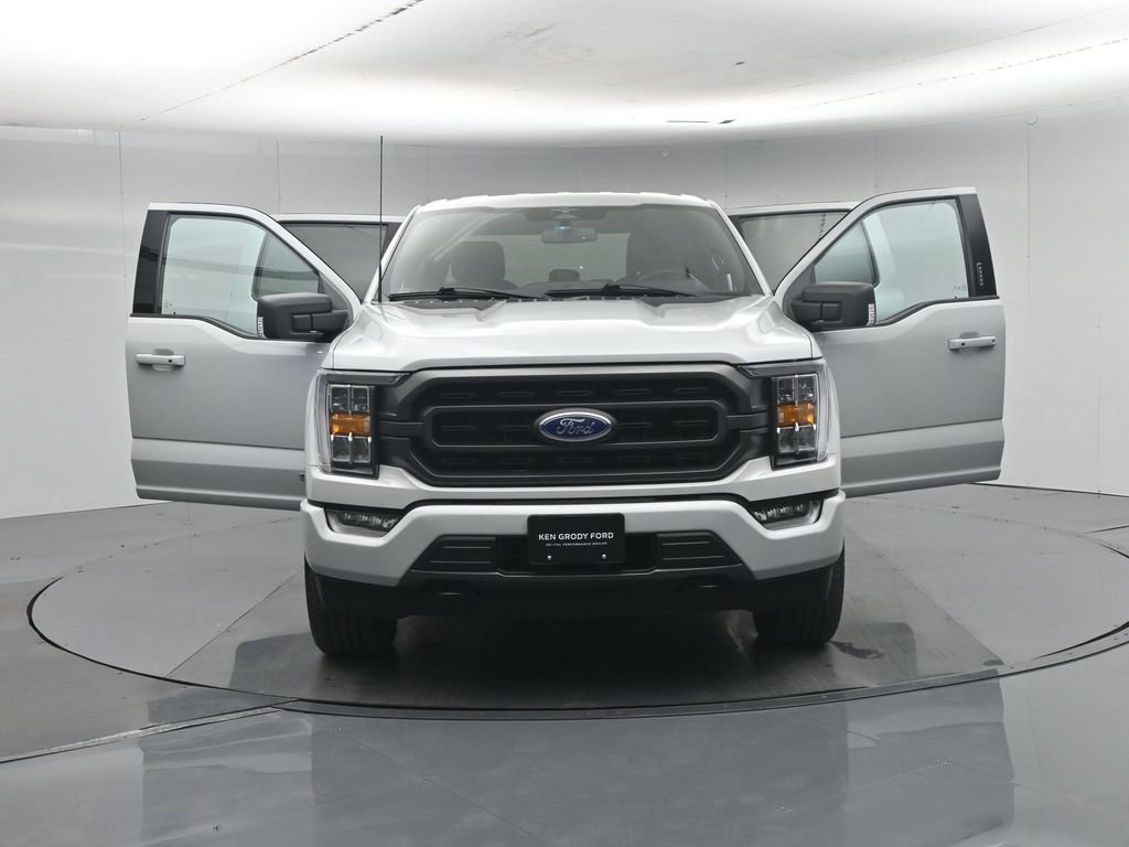 Used 2023 White Ford XLT image 35