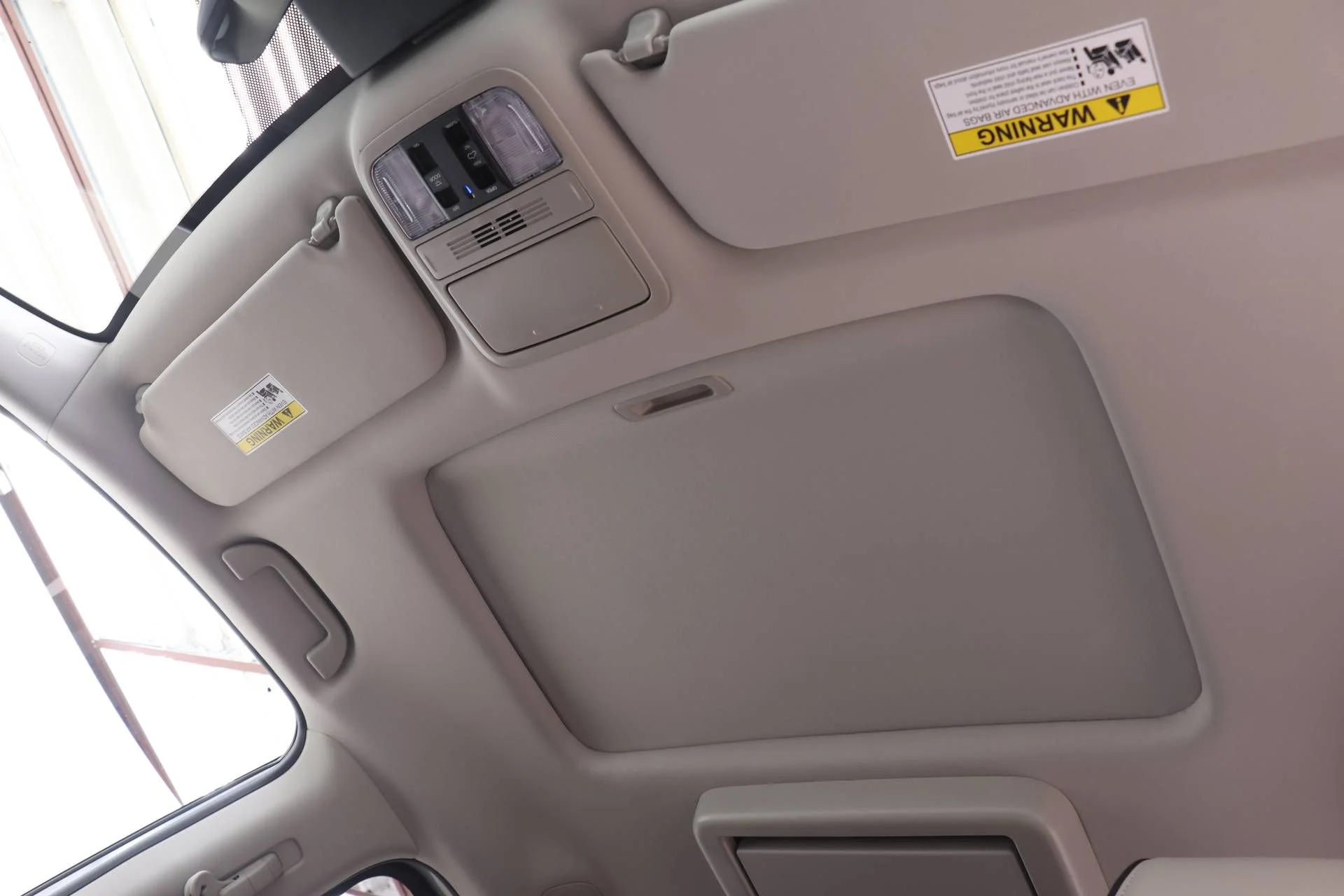 2026 Honda Odyssey Elite - Photo 15