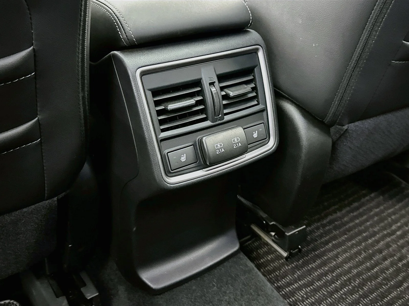 Used 2023 Ice Silver Metallic Subaru Touring image 27