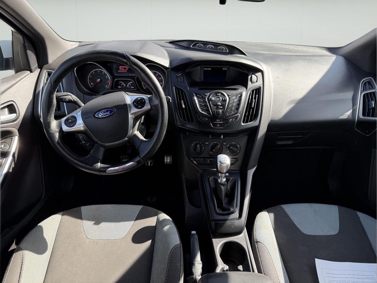 Used 2014 Oxford White Ford ST image 15