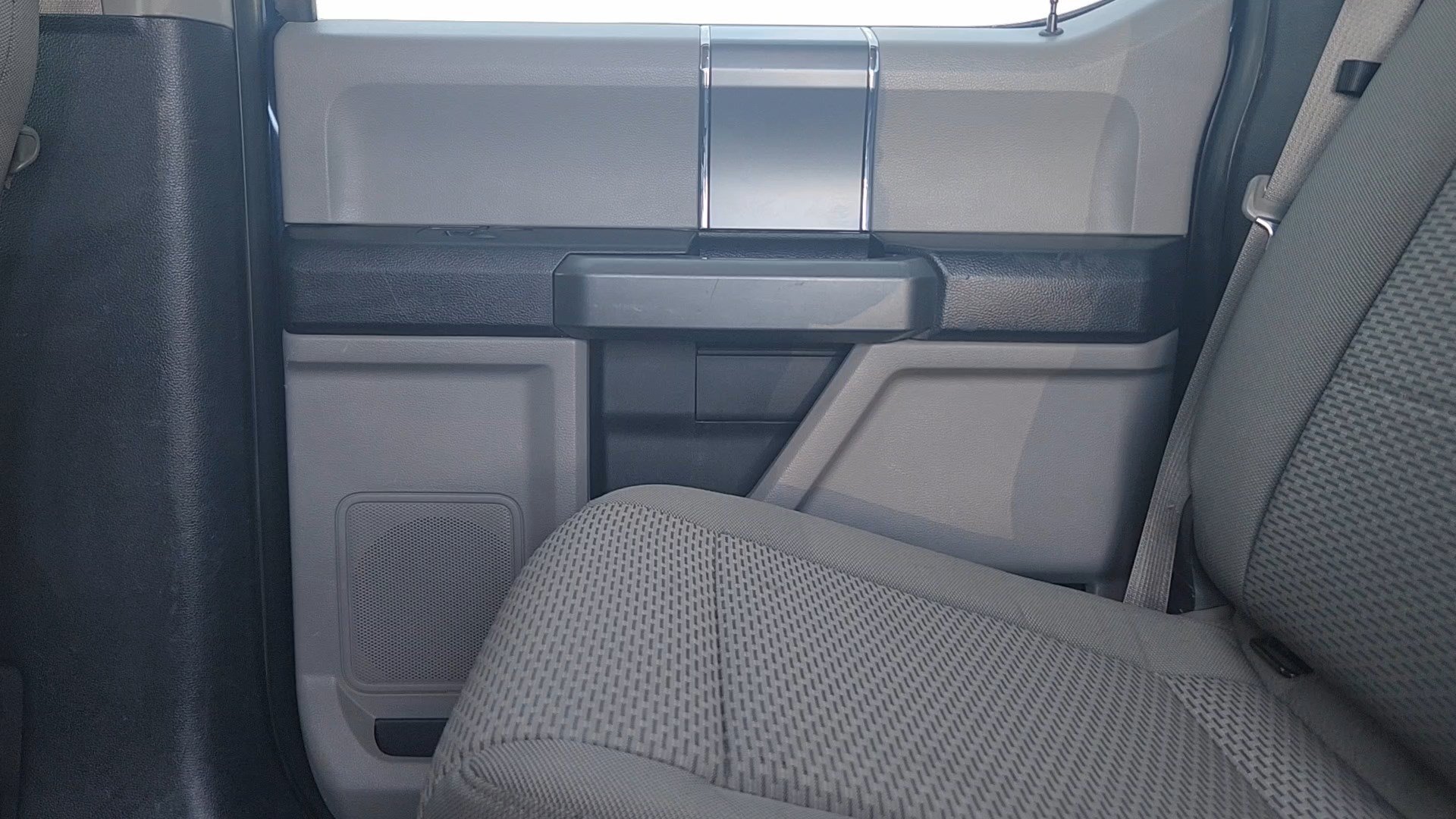 Used 2016 Blue Ford XLT image 15