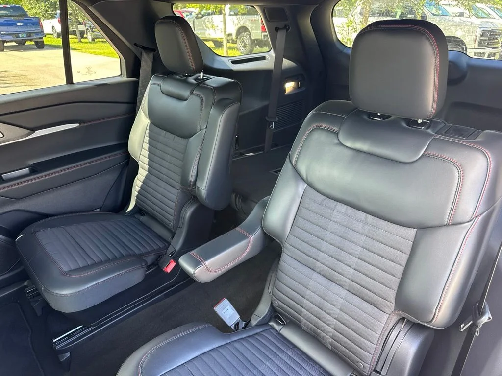 Used 2026 Gray Metallic Ford ST-Line image 11